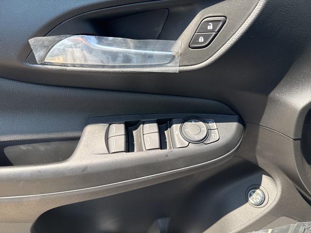 new 2025 Buick Envista car, priced at $30,585
