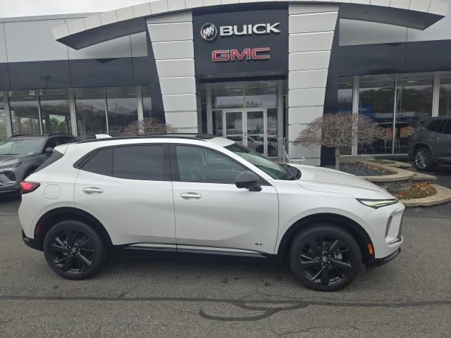 new 2025 Buick Envision car, priced at $39,585