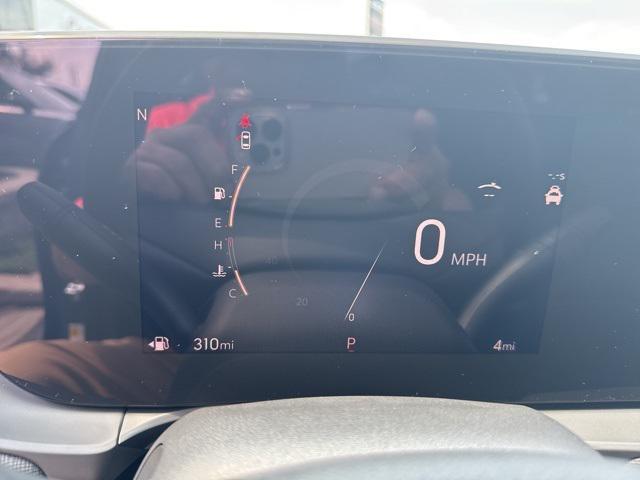 new 2025 Buick Envista car, priced at $28,820