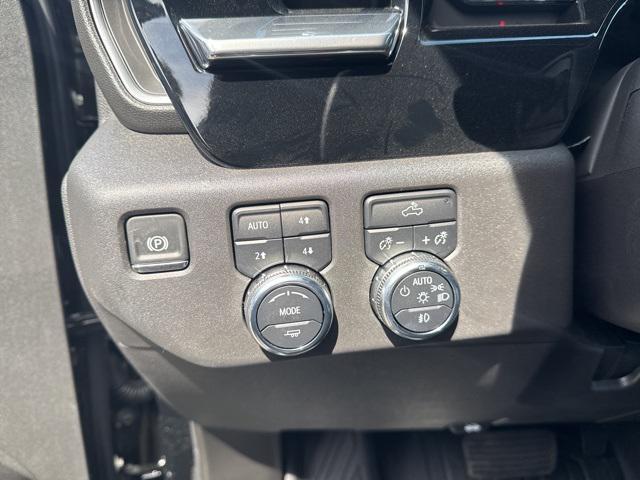 new 2025 GMC Sierra 1500 car, priced at $58,075