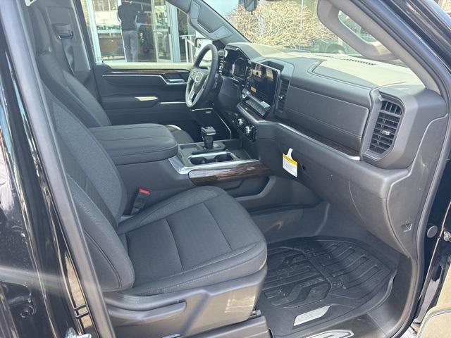 new 2025 GMC Sierra 1500 car, priced at $58,075