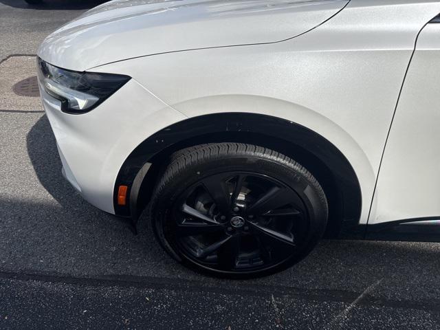 used 2023 Buick Envision car, priced at $28,900