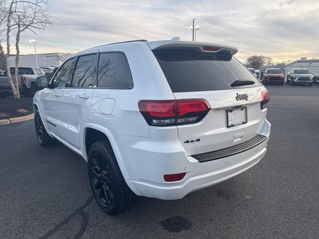 used 2022 Jeep Grand Cherokee car, priced at $27,900