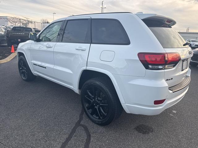 used 2022 Jeep Grand Cherokee car, priced at $27,900