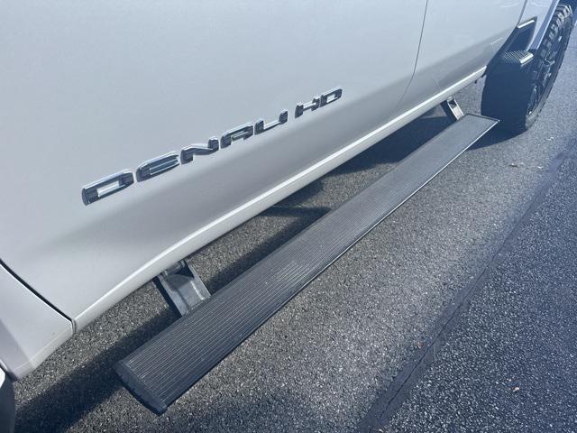 used 2024 GMC Sierra 2500 car, priced at $67,900