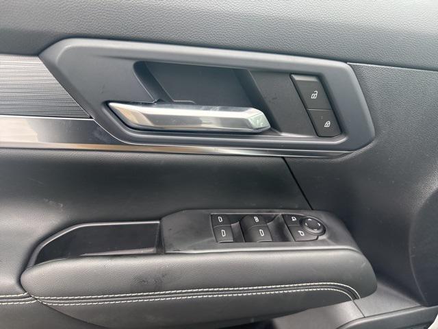 new 2025 GMC Terrain car, priced at $33,395