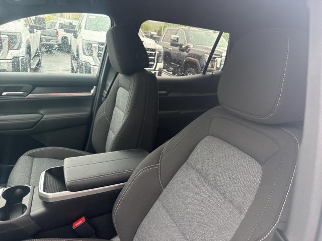 new 2025 GMC Terrain car, priced at $33,395