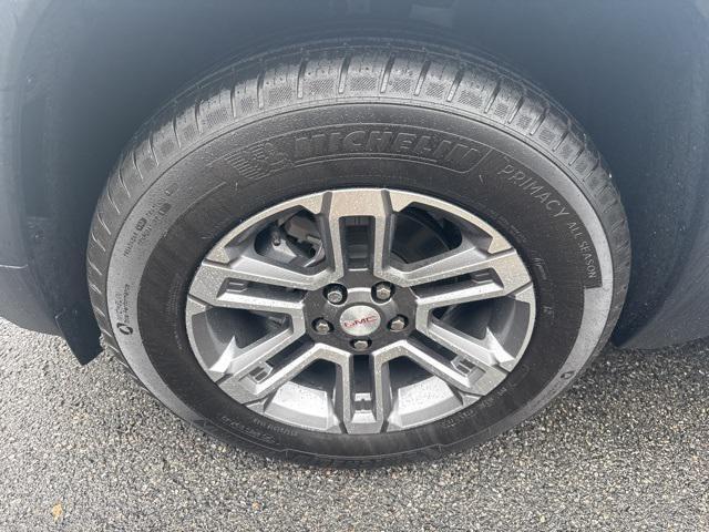 new 2025 GMC Terrain car, priced at $33,395