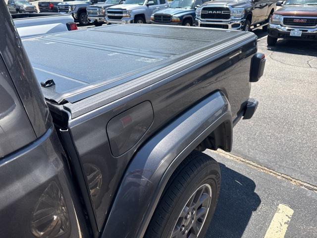 used 2021 Jeep Gladiator car, priced at $32,447