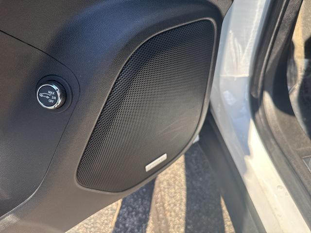 used 2023 GMC Acadia car, priced at $31,000