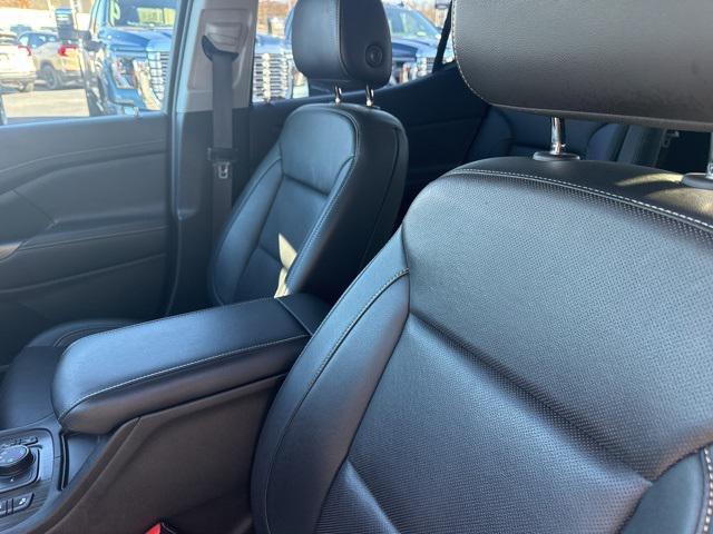 used 2023 GMC Acadia car, priced at $31,000