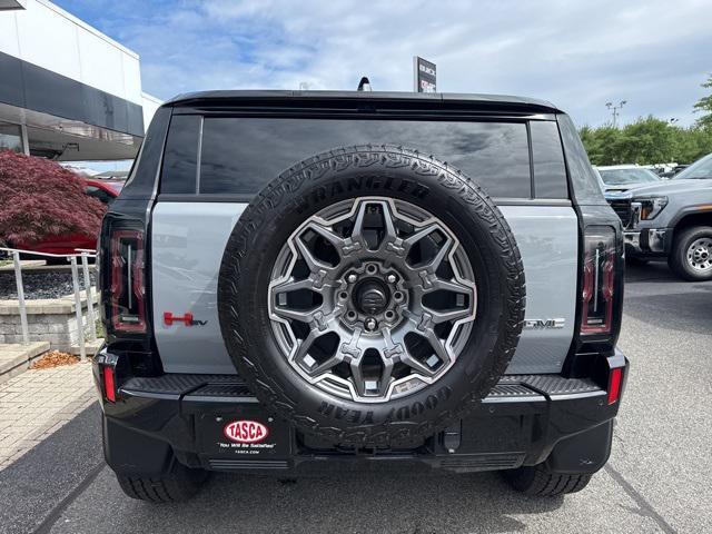 new 2025 GMC HUMMER EV SUV car, priced at $107,760