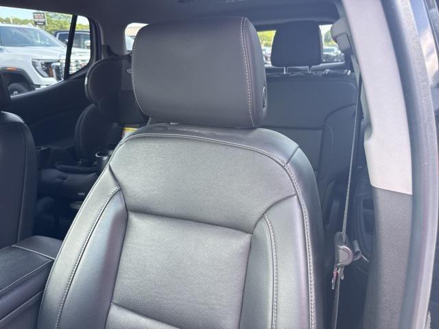 used 2022 GMC Acadia car, priced at $28,900