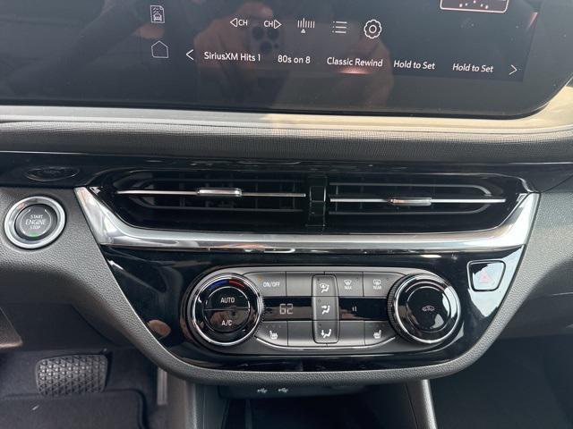 new 2025 Buick Envista car, priced at $28,820