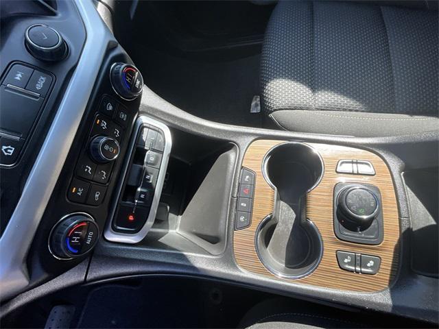 used 2022 GMC Acadia car