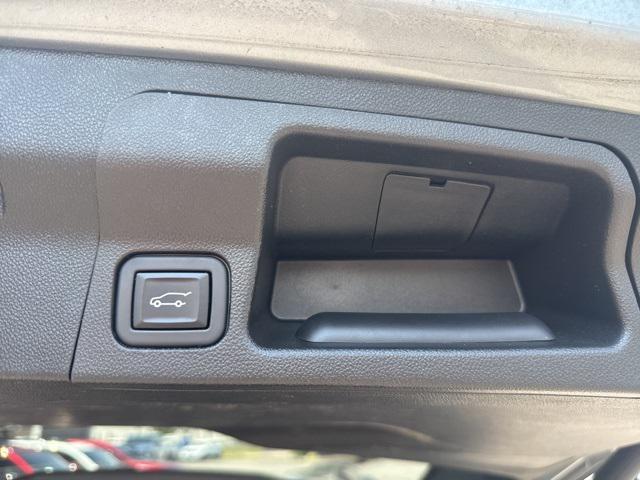 used 2023 GMC Acadia car, priced at $33,900