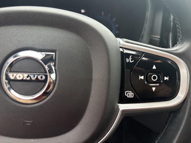 used 2022 Volvo XC60 car, priced at $36,967