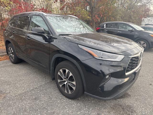 used 2021 Toyota Highlander car, priced at $27,949