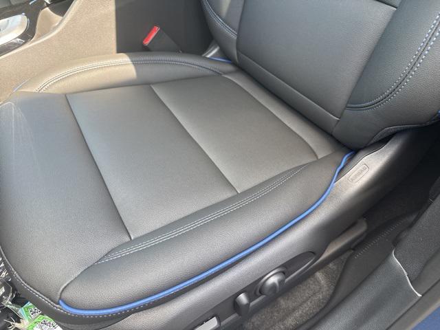 new 2025 Buick Envista car, priced at $29,070