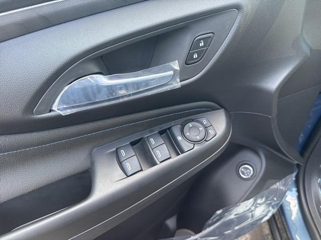 new 2025 Buick Envista car, priced at $29,070