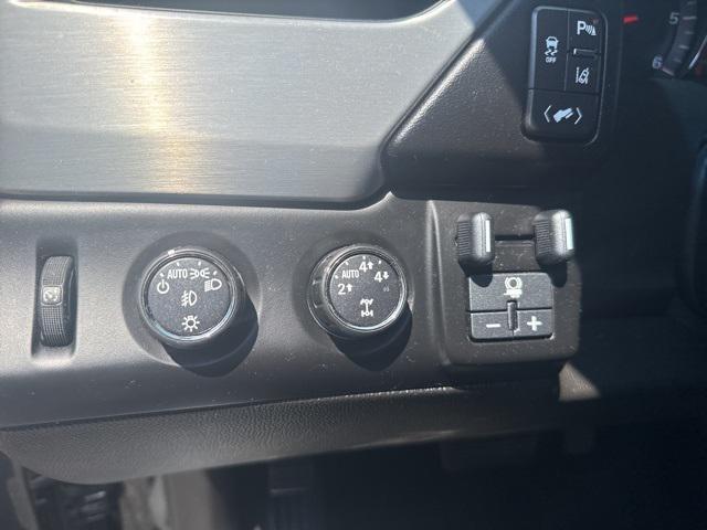 used 2015 GMC Yukon car, priced at $19,900