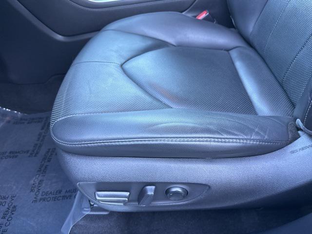 used 2020 Toyota Highlander car, priced at $31,900