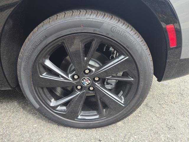 new 2025 Buick Envision car