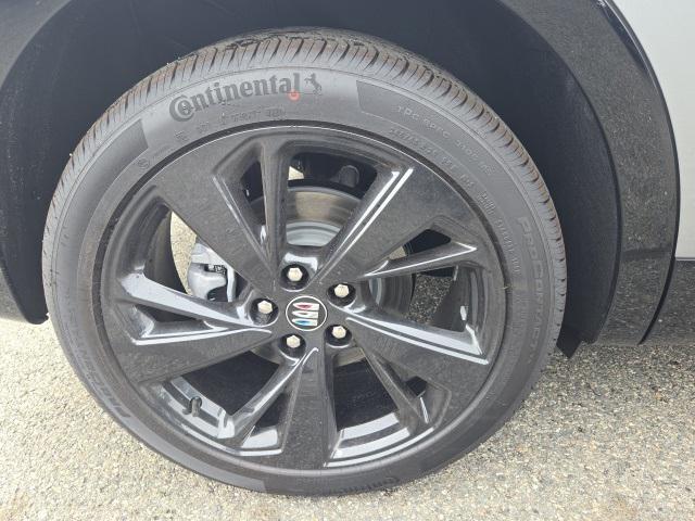 new 2025 Buick Envision car