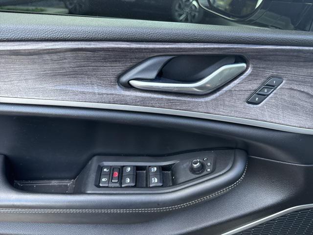 used 2022 Jeep Grand Cherokee L car, priced at $28,900