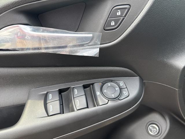 new 2025 Buick Envista car, priced at $30,835
