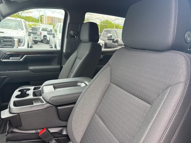 new 2025 GMC Sierra 1500 car, priced at $47,835