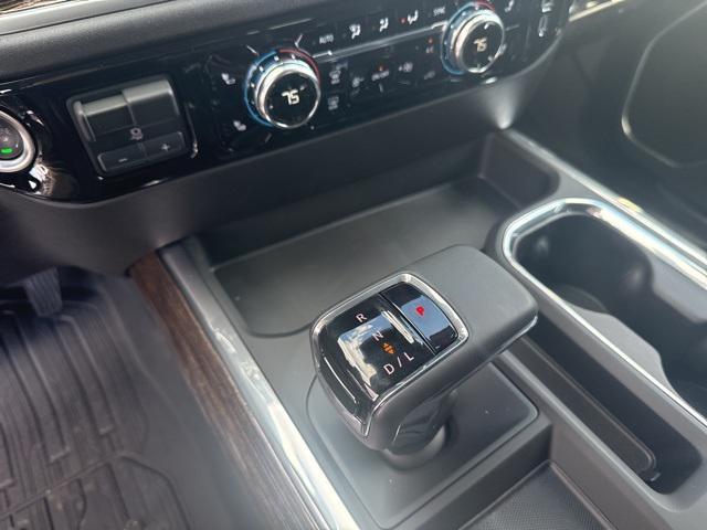new 2025 GMC Sierra 1500 car, priced at $55,645