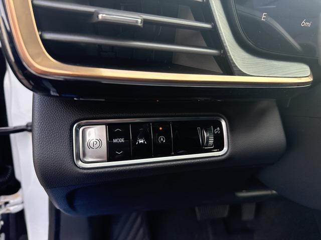 new 2025 Buick Envision car, priced at $47,695