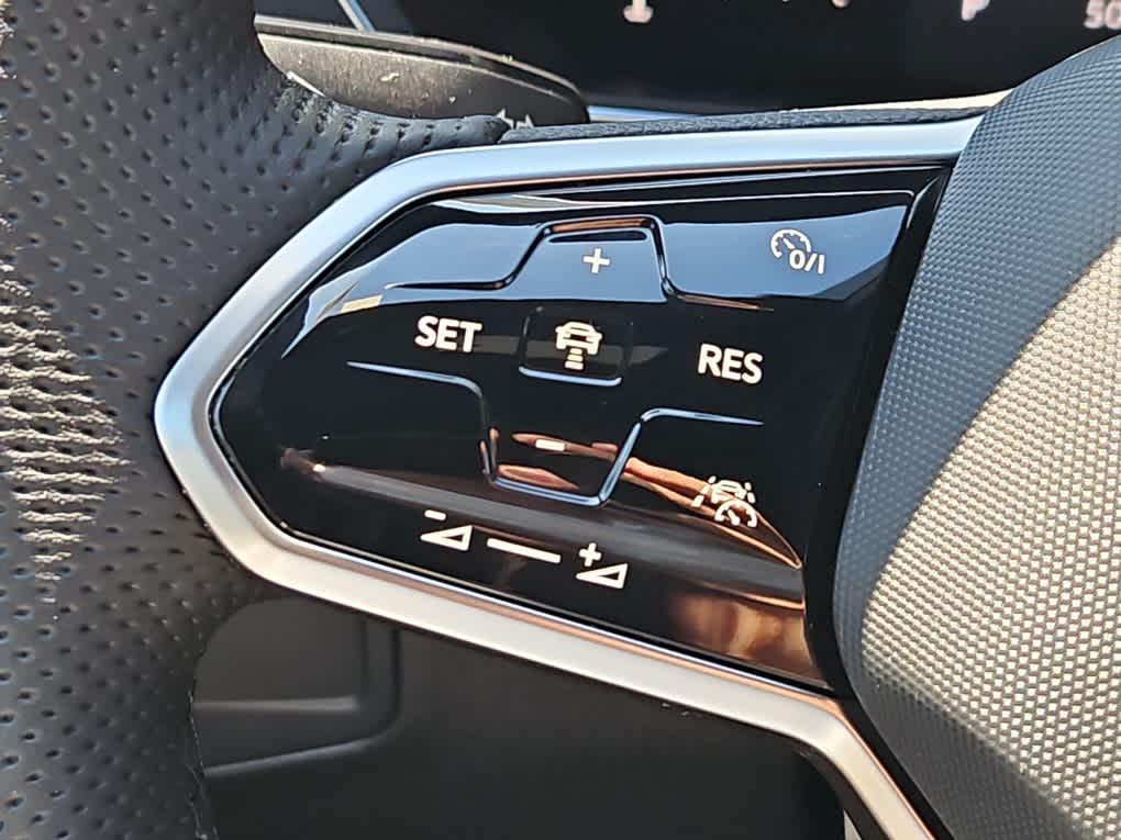 used 2022 Volkswagen Tiguan car, priced at $24,533
