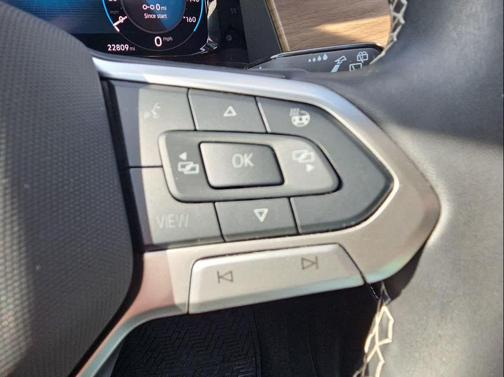 used 2025 Volkswagen Atlas car, priced at $36,230