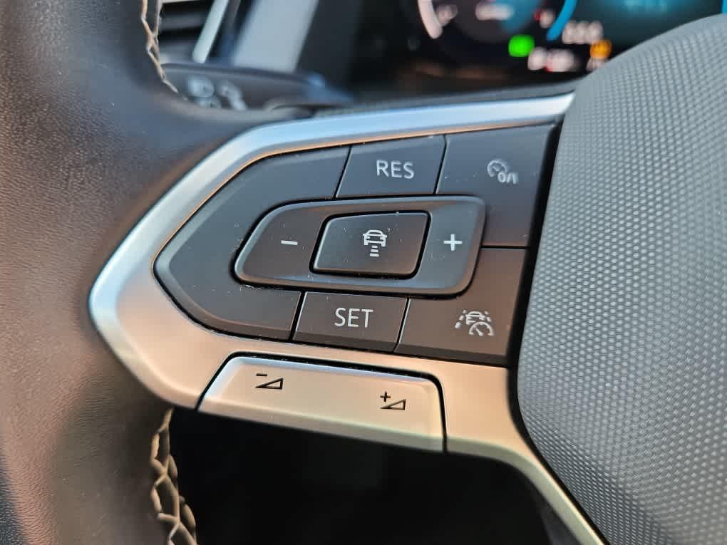 used 2025 Volkswagen Atlas Cross Sport car, priced at $37,900