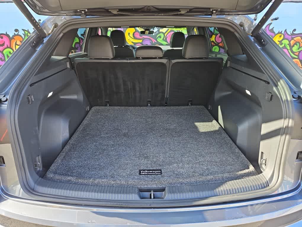 used 2025 Volkswagen Atlas Cross Sport car, priced at $37,900