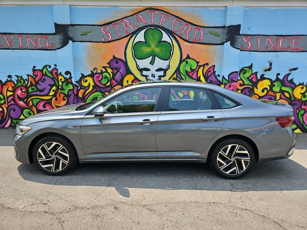 used 2022 Volkswagen Jetta car, priced at $22,381