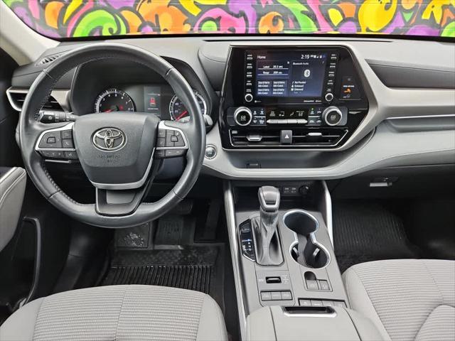 used 2022 Toyota Highlander car, priced at $30,590