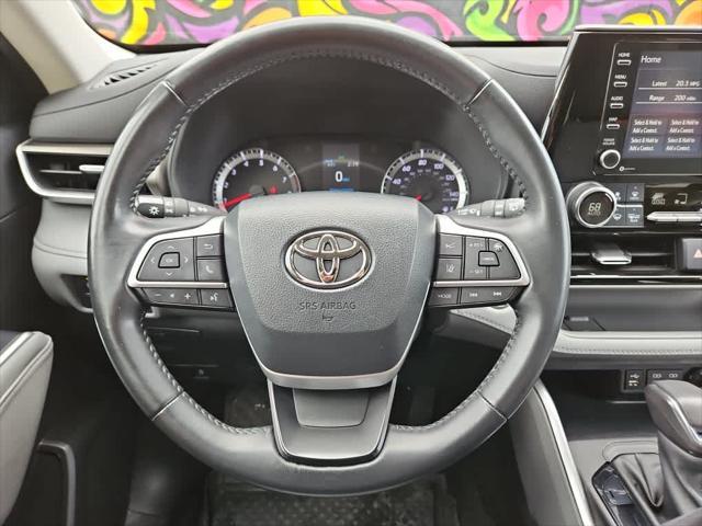 used 2022 Toyota Highlander car, priced at $30,590
