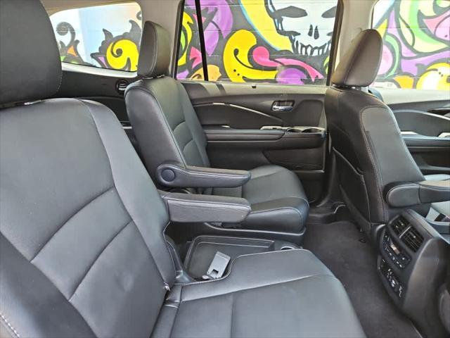 used 2022 Honda Pilot car, priced at $34,221