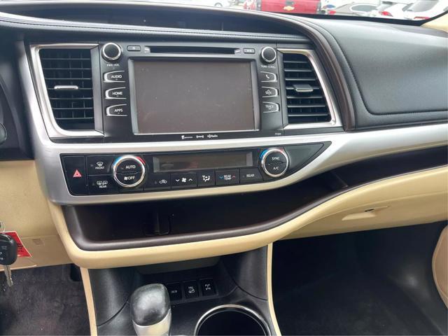 used 2016 Toyota Highlander car, priced at $17,950