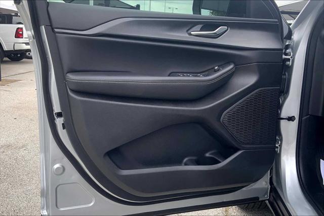 new 2025 Jeep Grand Cherokee L car, priced at $40,019