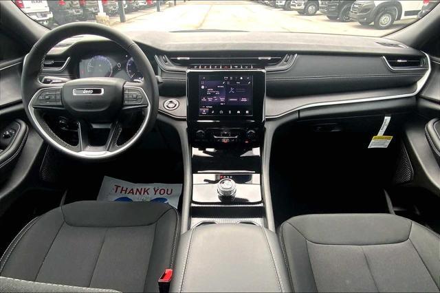 new 2025 Jeep Grand Cherokee L car, priced at $40,019