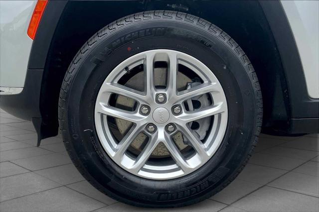 new 2025 Jeep Grand Cherokee L car, priced at $40,019