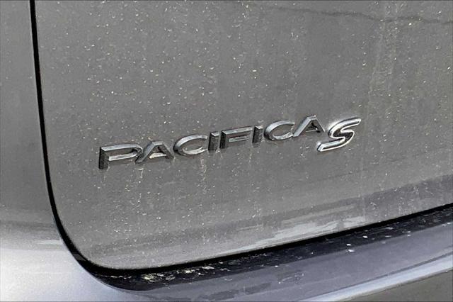 used 2020 Chrysler Pacifica Hybrid car, priced at $24,899