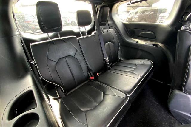 used 2020 Chrysler Pacifica Hybrid car, priced at $24,899