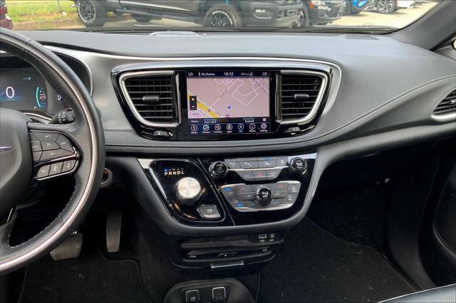 used 2020 Chrysler Pacifica Hybrid car, priced at $24,899