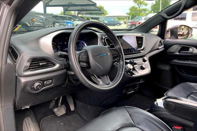 used 2020 Chrysler Pacifica Hybrid car, priced at $24,899