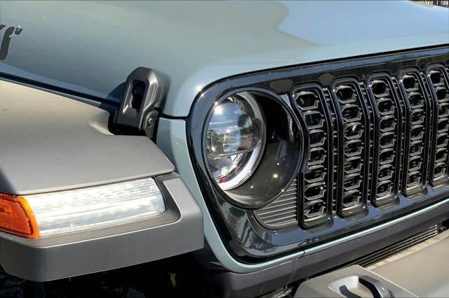 new 2025 Jeep Wrangler car, priced at $59,570